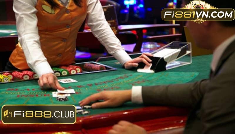 #7 Các trò chơi trong casino: Dễ chơi - Ăn tiền nhanh tại Fi88